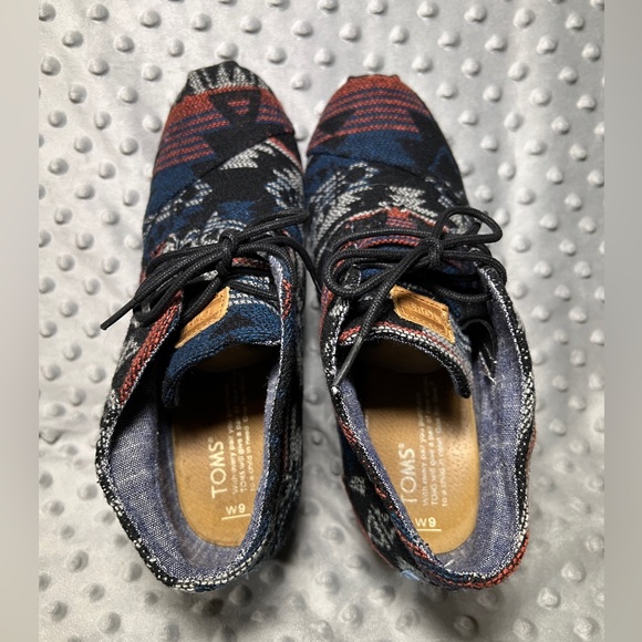 TOMS Wedge Lace-up Ankle Boots Size 9 Tribal Boho Woven Multi EUC - Picture 4 of 6